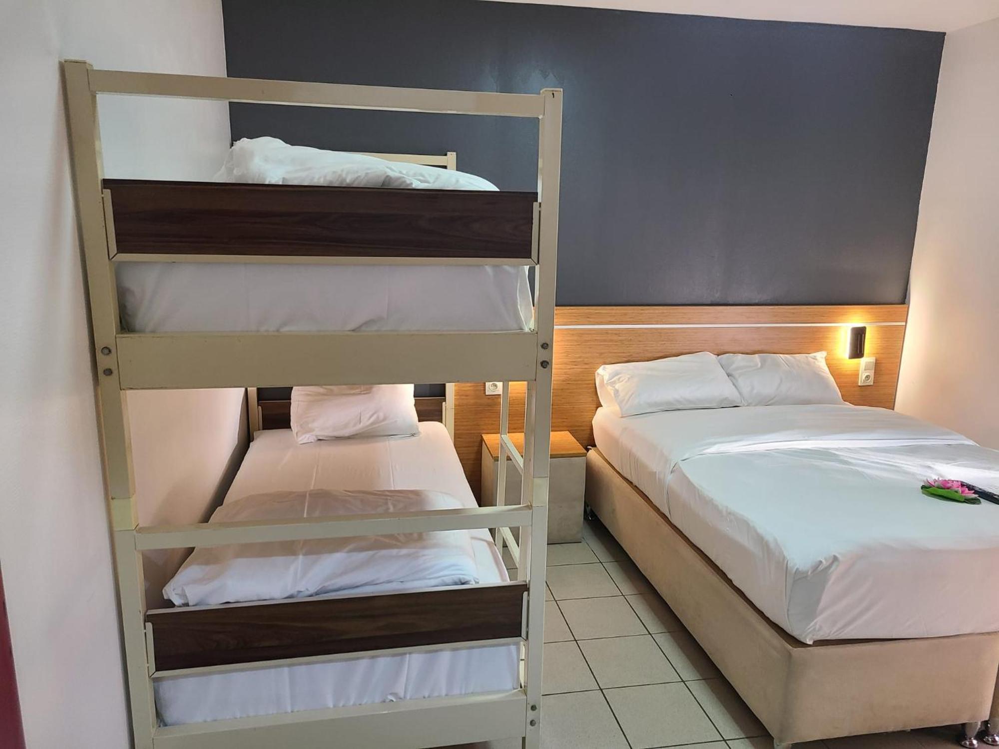 Hotel Victoire, Poitiers Gare ภายนอก รูปภาพ